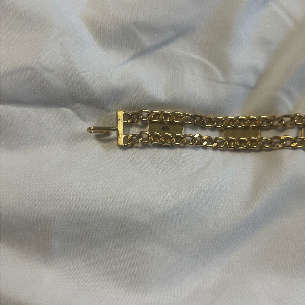 CHANEL Gold Chain Belt with Iconic Emblems - Picture 4 of 5